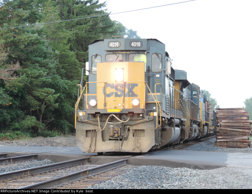 CSX 4016 on X364